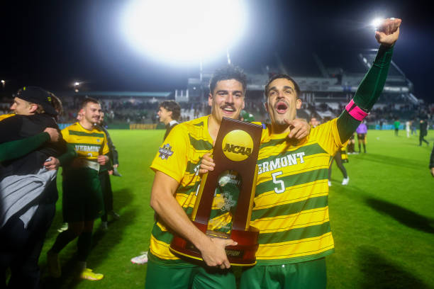 发挥关键作 发挥关键作